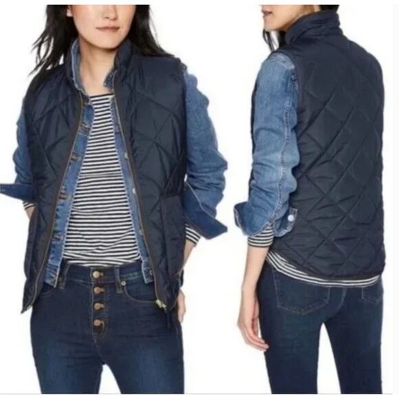 J. Crew Quilted Puffer Excursion Vest Navy Blue Two-Way Zipper 92465 Size S - Picture 1 of 11